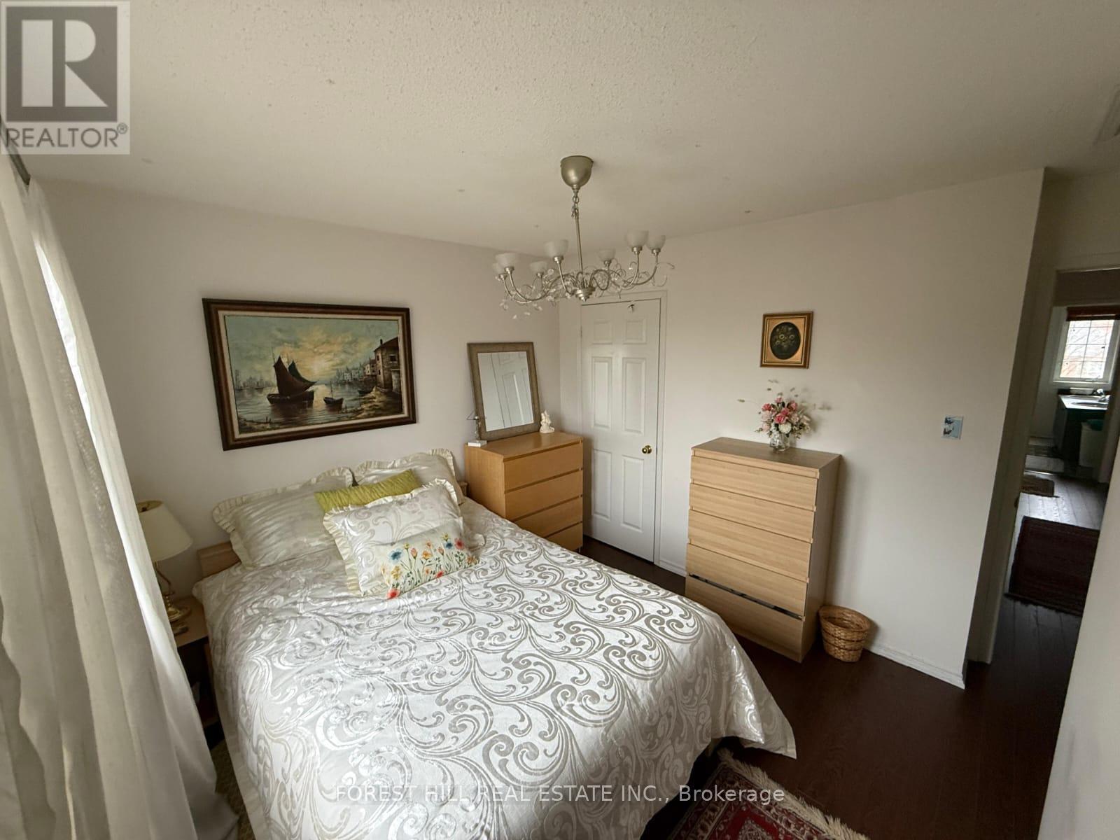 54 Timberview Drive, Vaughan, Ontario  L4J 8M3 - Photo 15 - N12984210