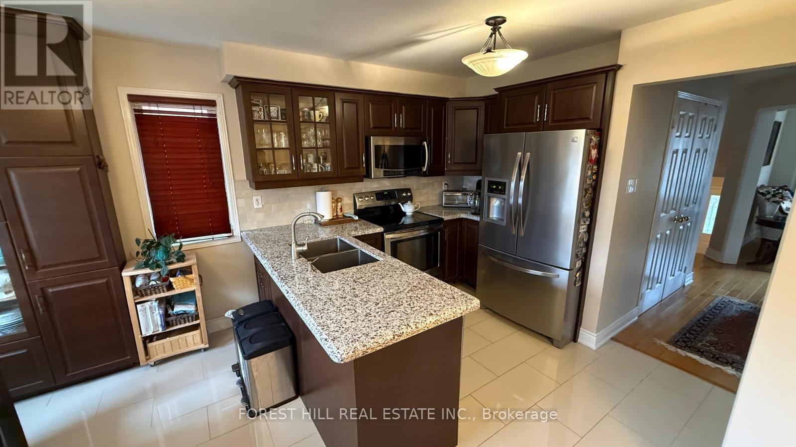 54 Timberview Drive, Vaughan, Ontario  L4J 8M3 - Photo 8 - N12984210