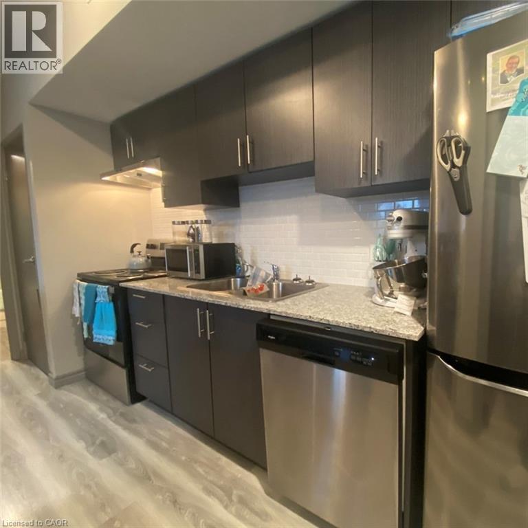 275 Larch Street Unit# B413, Waterloo, Ontario  N2L 3R2 - Photo 3 - 40819867