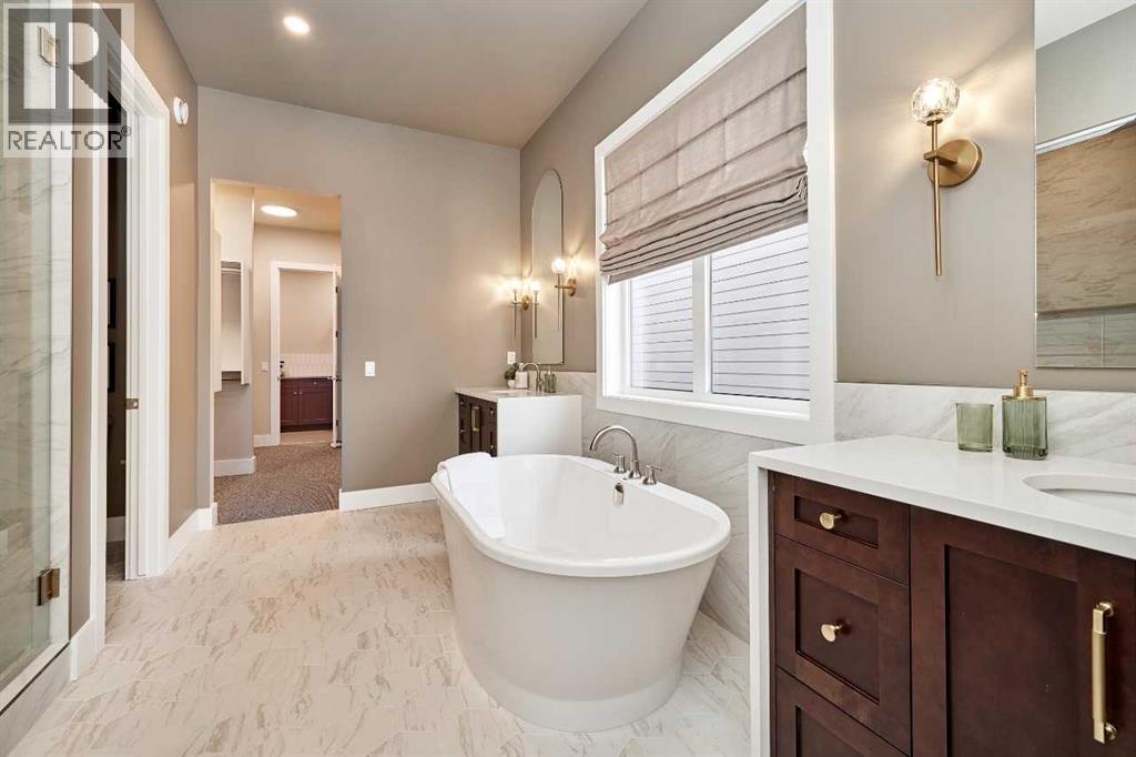 233 Rowmont Drive Nw, Calgary, Alberta  T3L 2N7 - Photo 14 - A2188198