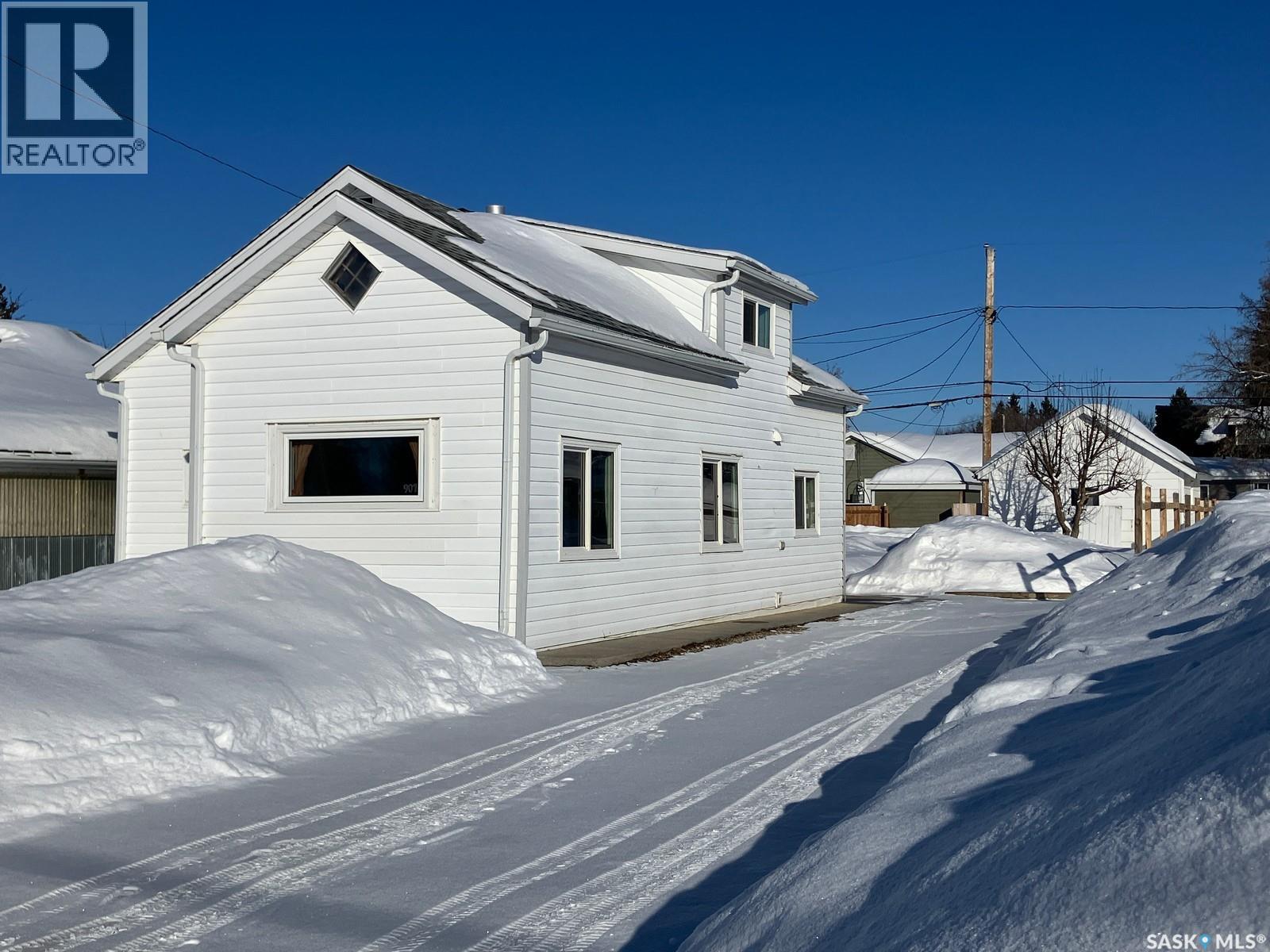 901 2nd STREET W, nipawin, Saskatchewan