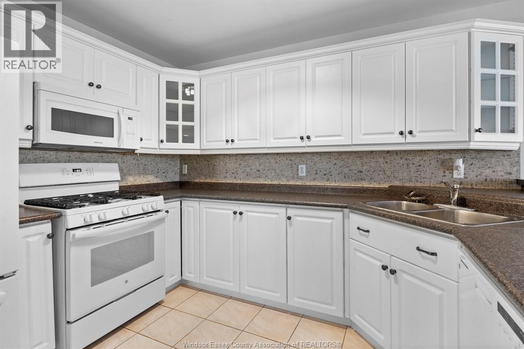 619 Rodfam, Windsor, Ontario  N9G 2W5 - Photo 4 - 26007922