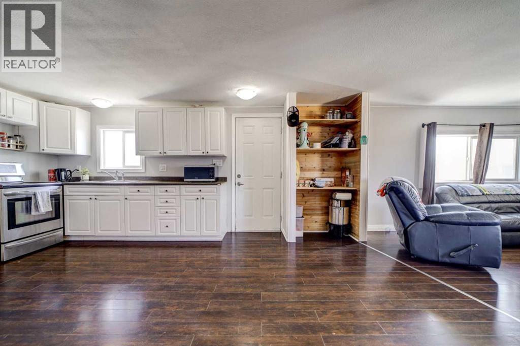 427 10 Street, Fort Macleod, Alberta  T0L 0Z0 - Photo 8 - A2291775