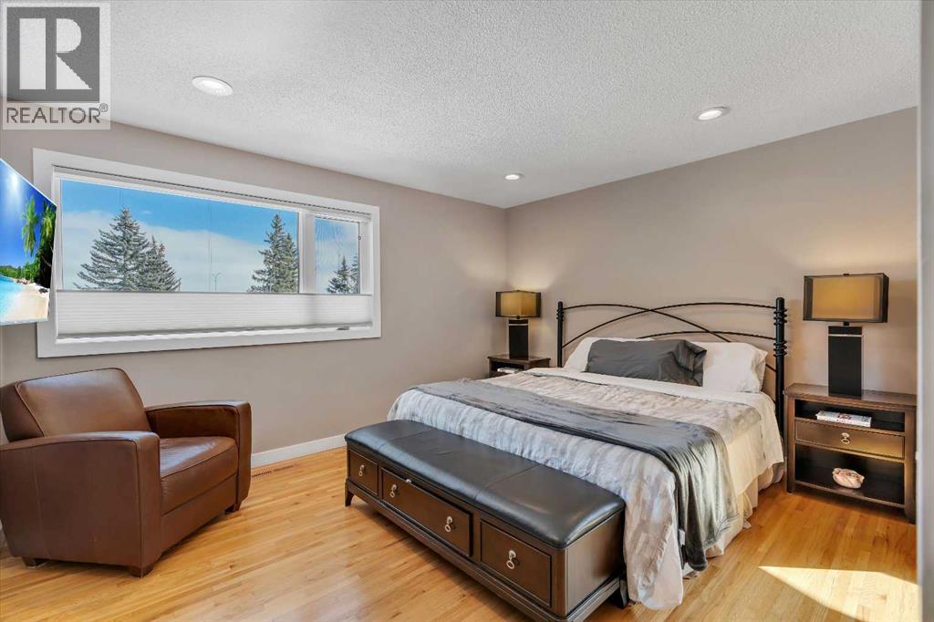 5411 Ladbrooke Drive SW, Calgary, Alberta  T3E 5X9 - Photo 21 - A2291483