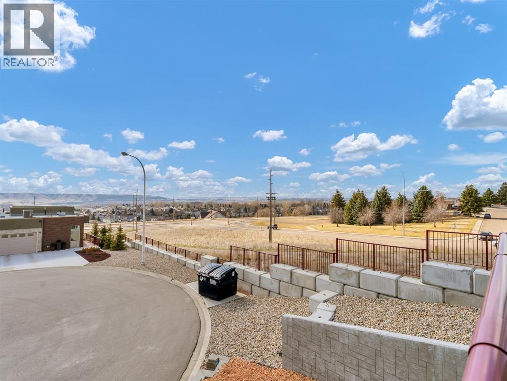 42 Palisades Lane NE, Medicine Hat, Alberta  T1C 2B4 - Photo 44 - A2299081