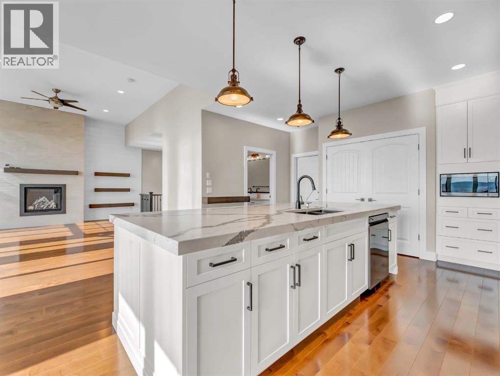 42 Palisades Lane NE, Medicine Hat, Alberta  T1C 2B4 - Photo 14 - A2299081