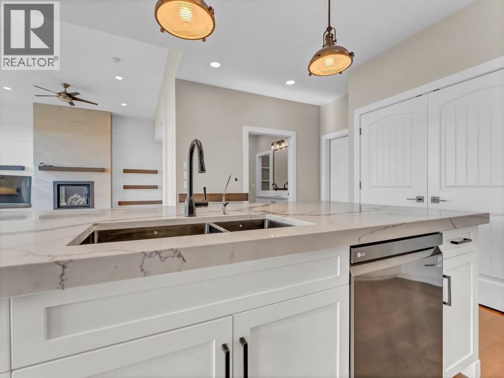 42 Palisades Lane NE, Medicine Hat, Alberta  T1C 2B4 - Photo 18 - A2299081