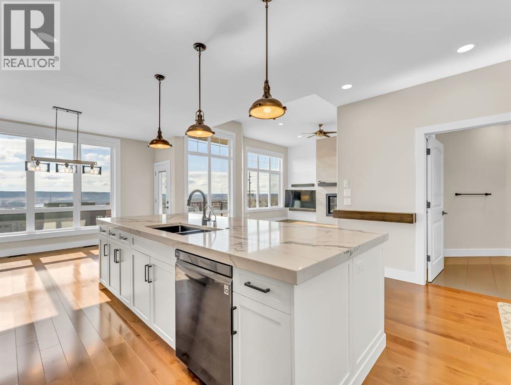 42 Palisades Lane NE, Medicine Hat, Alberta  T1C 2B4 - Photo 15 - A2299081