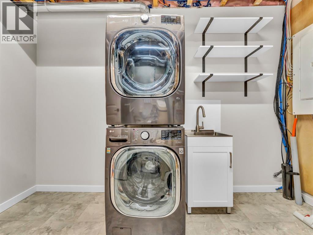 42 Palisades Lane NE, Medicine Hat, Alberta  T1C 2B4 - Photo 39 - A2299081