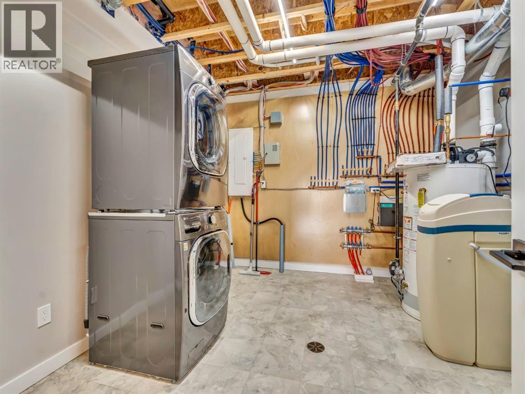 42 Palisades Lane NE, Medicine Hat, Alberta  T1C 2B4 - Photo 38 - A2299081