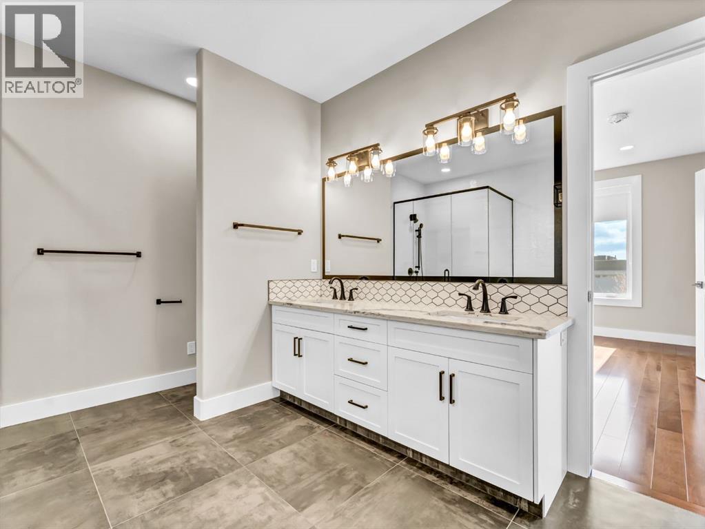 42 Palisades Lane NE, Medicine Hat, Alberta  T1C 2B4 - Photo 36 - A2299081