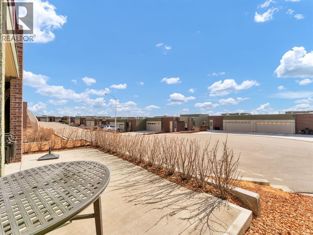 42 Palisades Lane NE, Medicine Hat, Alberta  T1C 2B4 - Photo 48 - A2299081