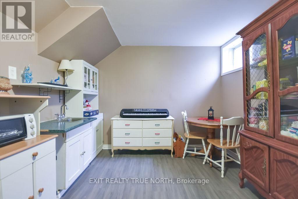 357 Dunsmore Lane, Barrie, Ontario  L4M 7B1 - Photo 21 - S12989992