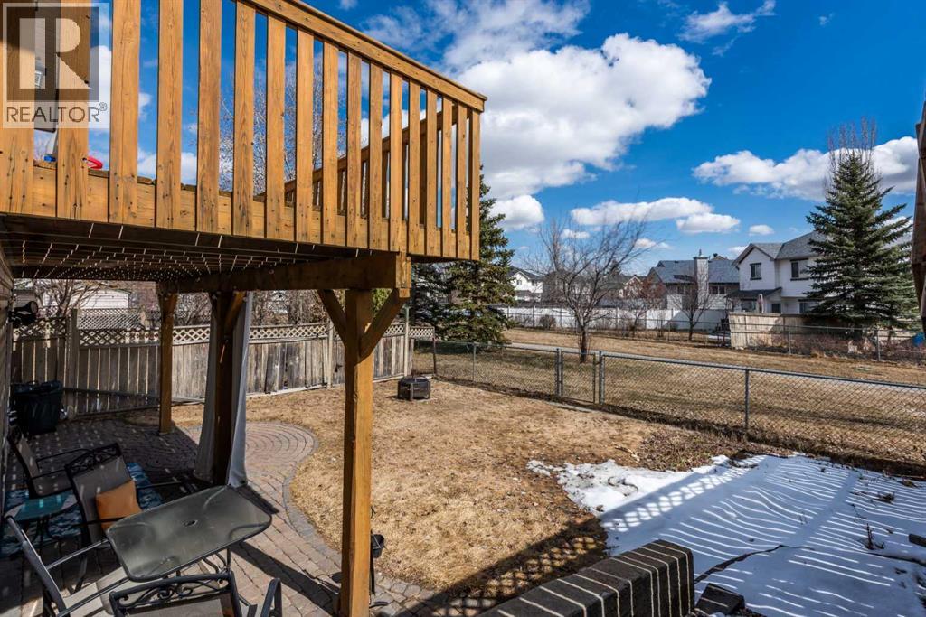 44 Somerglen Heath Sw, Calgary, Alberta  T2Y 4A3 - Photo 31 - A2299369