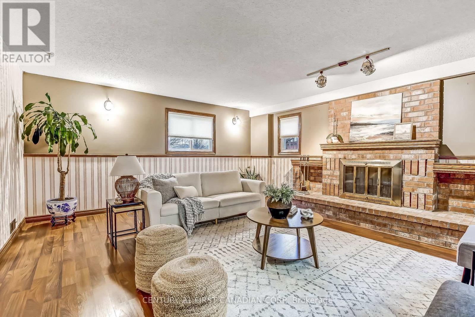 68 Golfview Crescent, London South, Ontario  N6C 5N5 - Photo 17 - X12990504