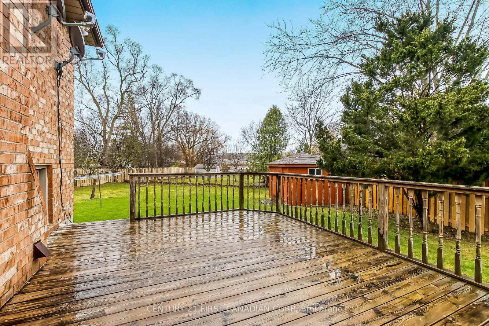 68 Golfview Crescent, London South, Ontario  N6C 5N5 - Photo 25 - X12990504