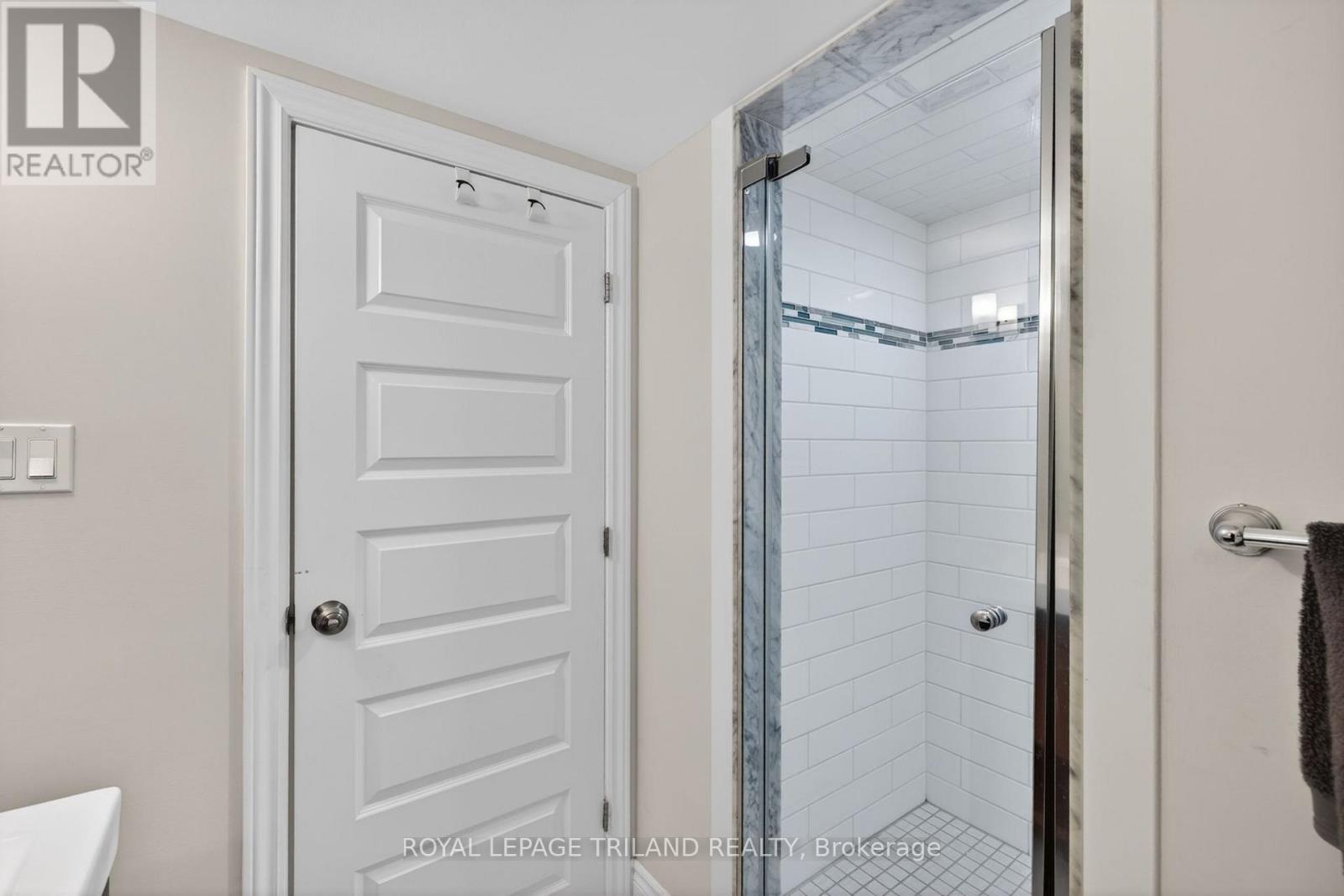 3208 Morgan Avenue, London South, Ontario  N6L 0B8 - Photo 39 - X12990672