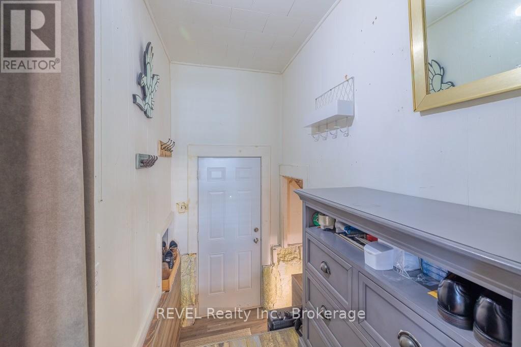 5 Jessie Street, Fort Erie, Ontario  L2A 4E6 - Photo 13 - X12972460