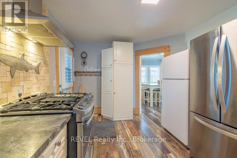 5 Jessie Street, Fort Erie, Ontario  L2A 4E6 - Photo 8 - X12972460