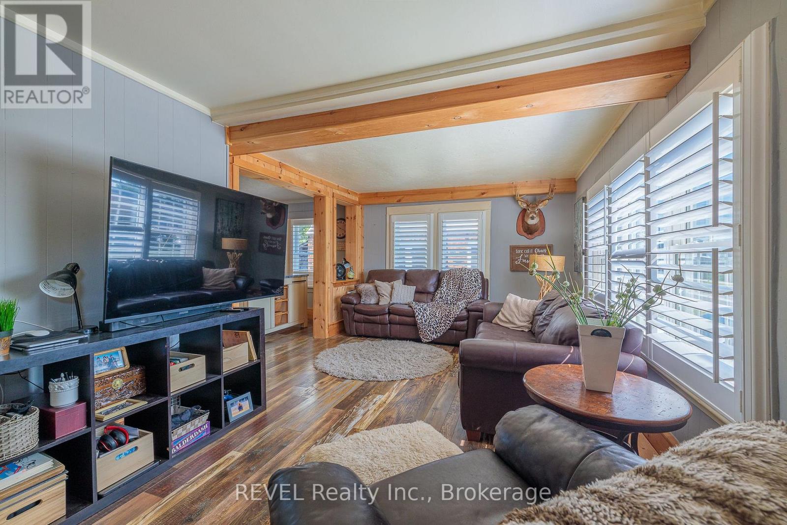 5 Jessie Street, Fort Erie, Ontario  L2A 4E6 - Photo 4 - X12972460