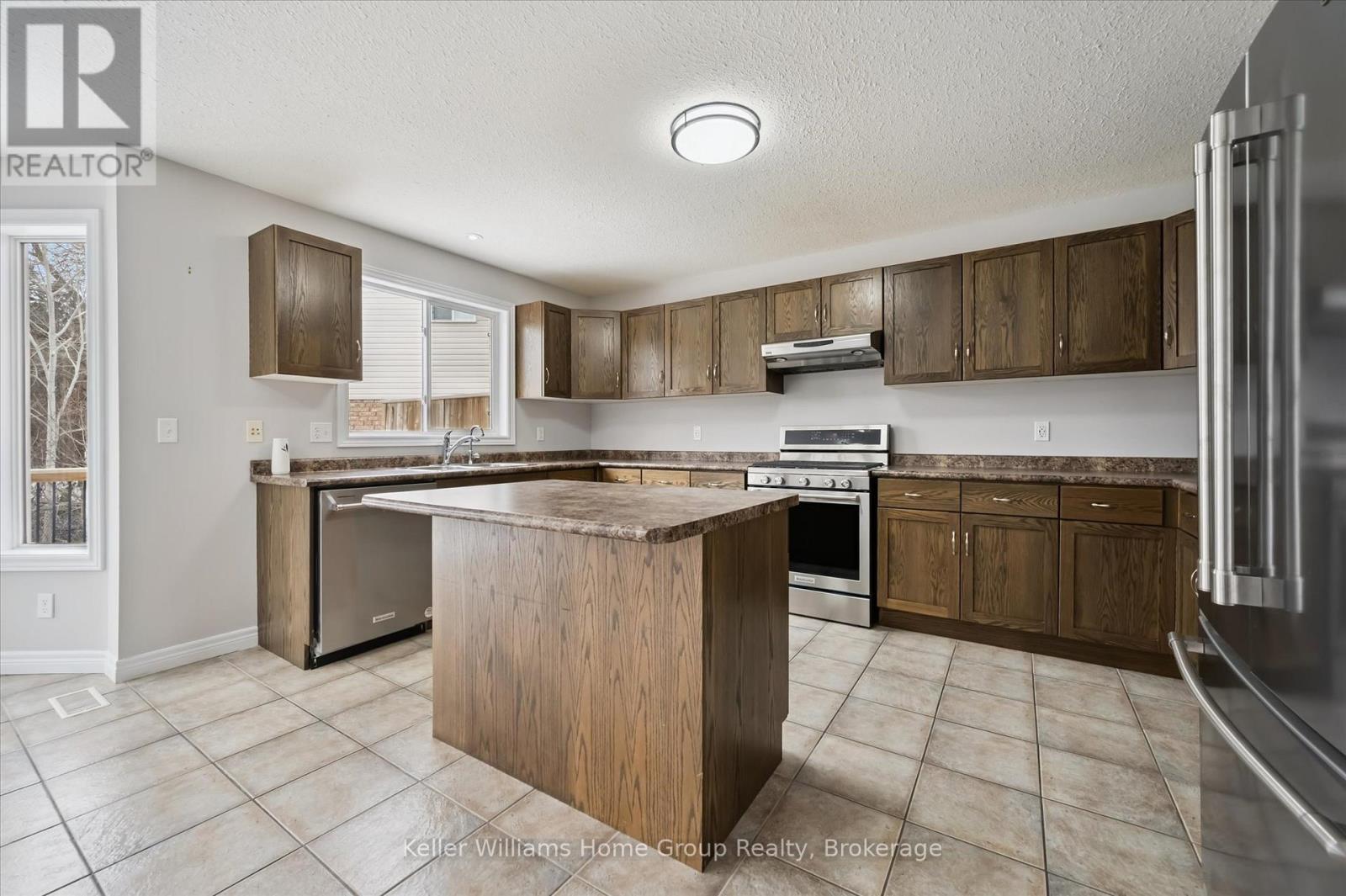 616 Black Street, Centre Wellington, Ontario  N1M 0A3 - Photo 13 - X12899132