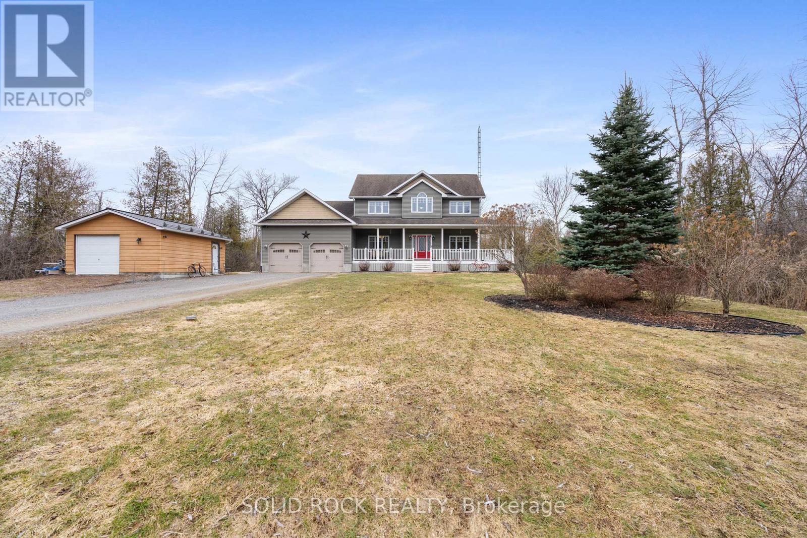 151 Spruce Crescent, Mississippi Mills, Ontario K7C 3P1 - Photo 2 - X12990532