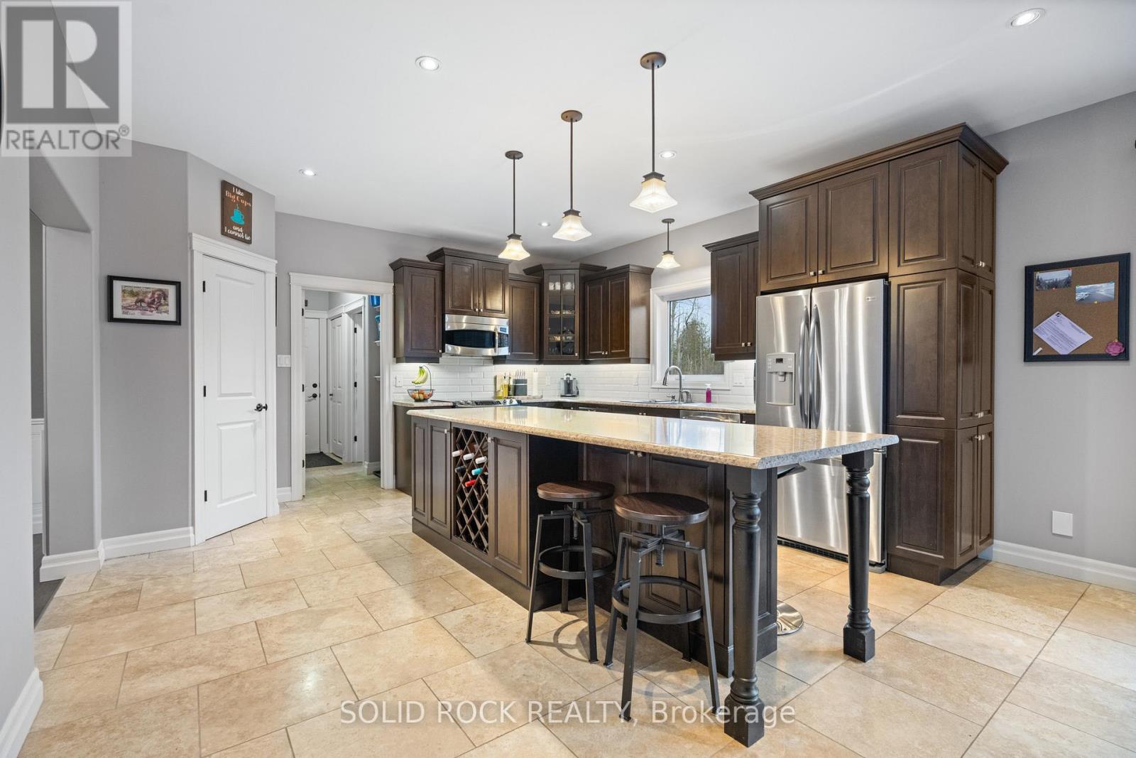 151 Spruce Crescent, Mississippi Mills, Ontario K7C 3P1 - Photo 7 - X12990532