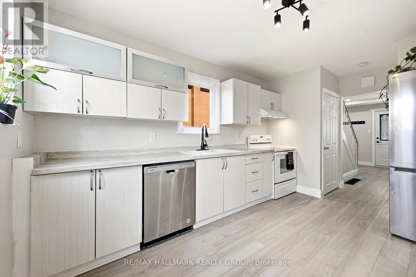 1763 Baseline Road, Ottawa, Ontario  K2C 0C1 - Photo 14 - X12990600