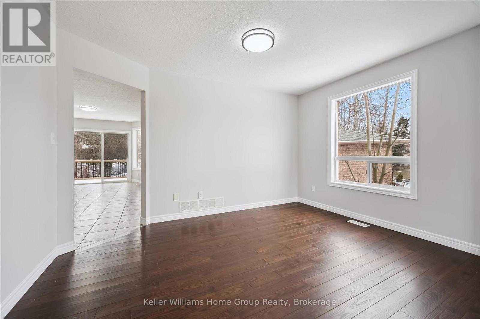 616 Black Street, Centre Wellington, Ontario  N1M 0A3 - Photo 10 - X12899132