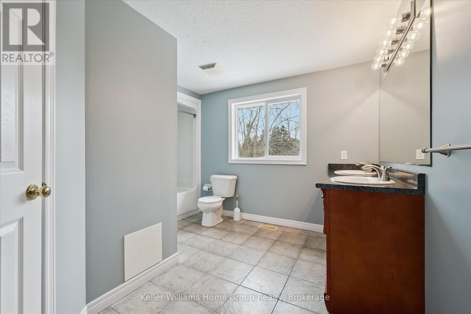 616 Black Street, Centre Wellington, Ontario  N1M 0A3 - Photo 27 - X12899132