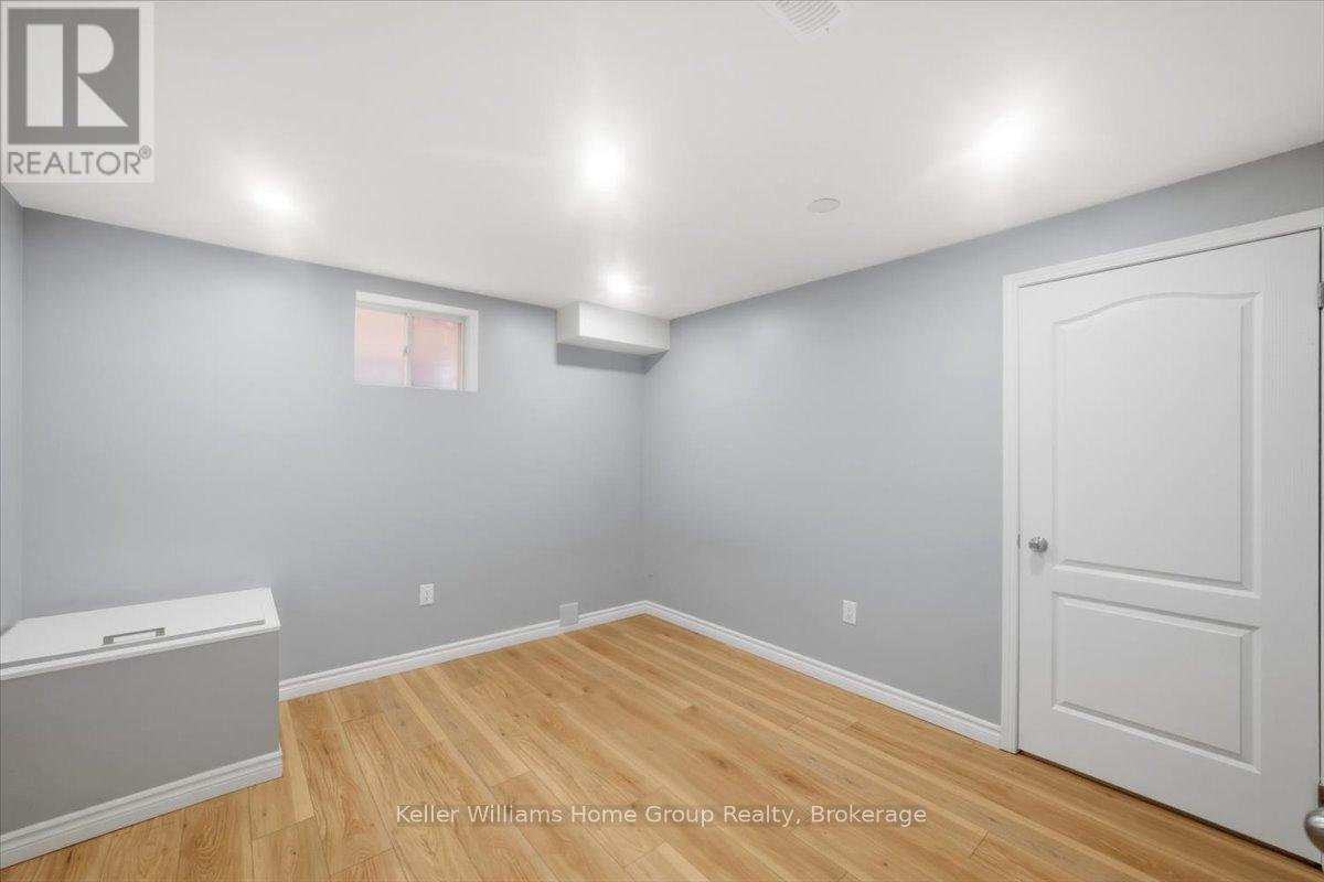 Lower - 24 Baintree Way, Cambridge, Ontario  N1T 2H3 - Photo 11 - X12990590