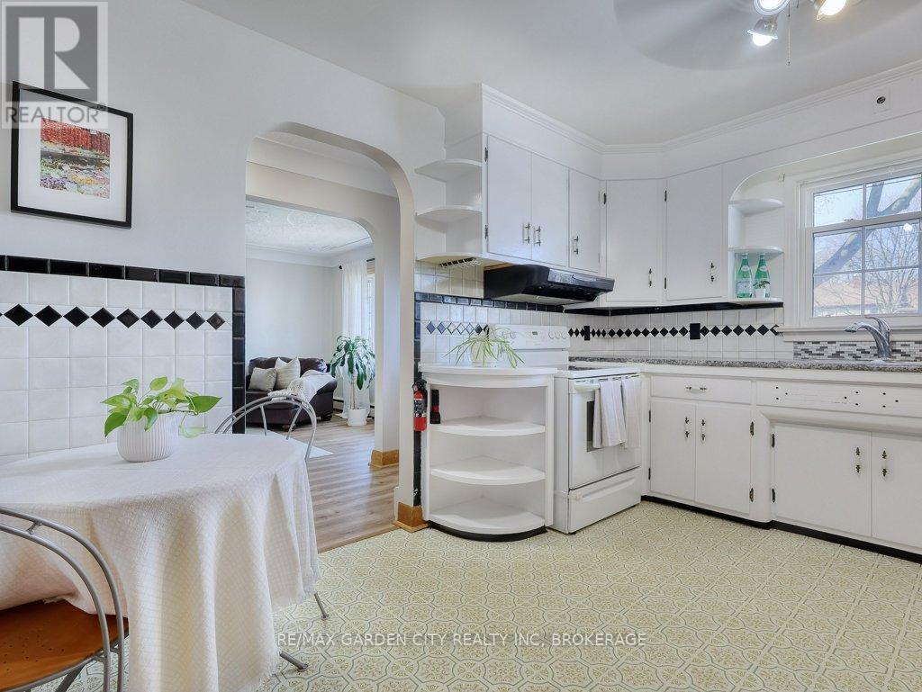 52 Carter Street, Port Colborne, Ontario  L3K 3J6 - Photo 11 - X12990516