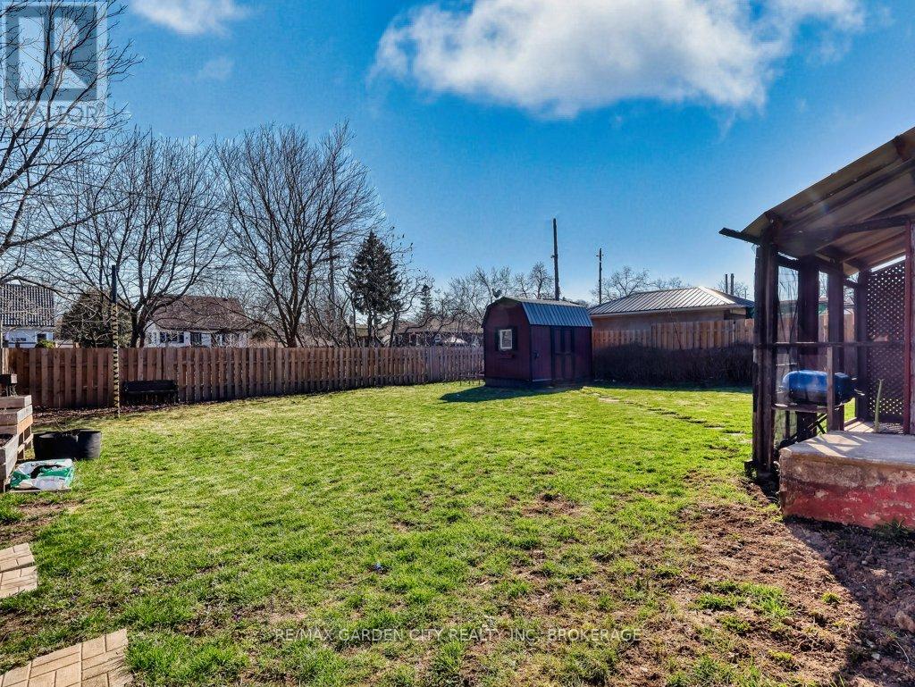 52 Carter Street, Port Colborne, Ontario  L3K 3J6 - Photo 3 - X12990516