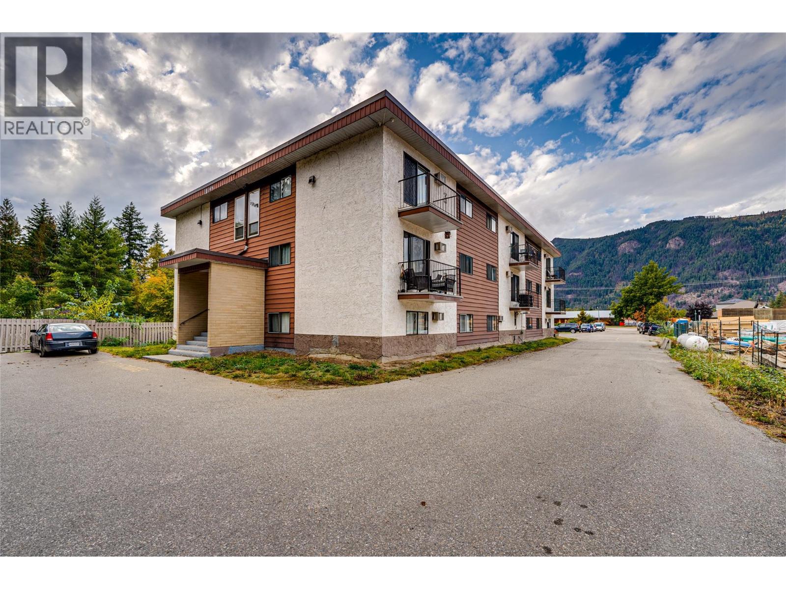 409 Main Street Unit# 206, Sicamous, British Columbia