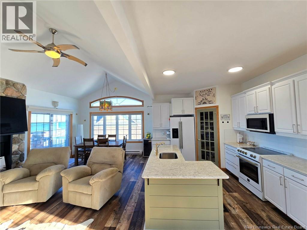 836 John Cormier, Beresford, New Brunswick  E8K 1W1 - Photo 14 - NB137041