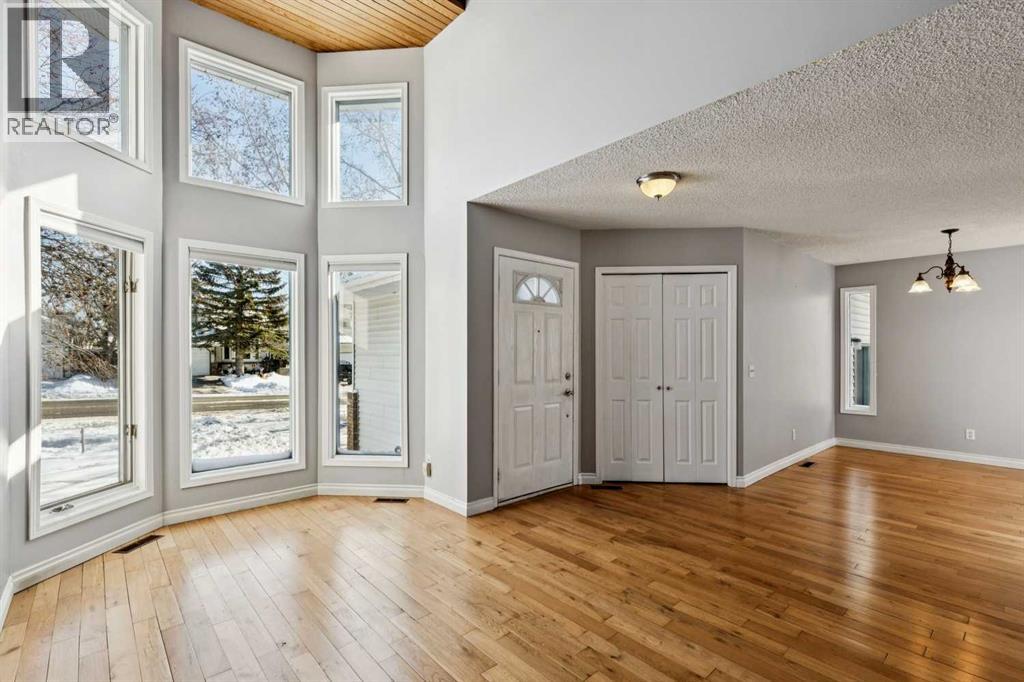 136 Scenic Acres Drive Nw, Calgary, Alberta  T3L 1C7 - Photo 8 - A2288911