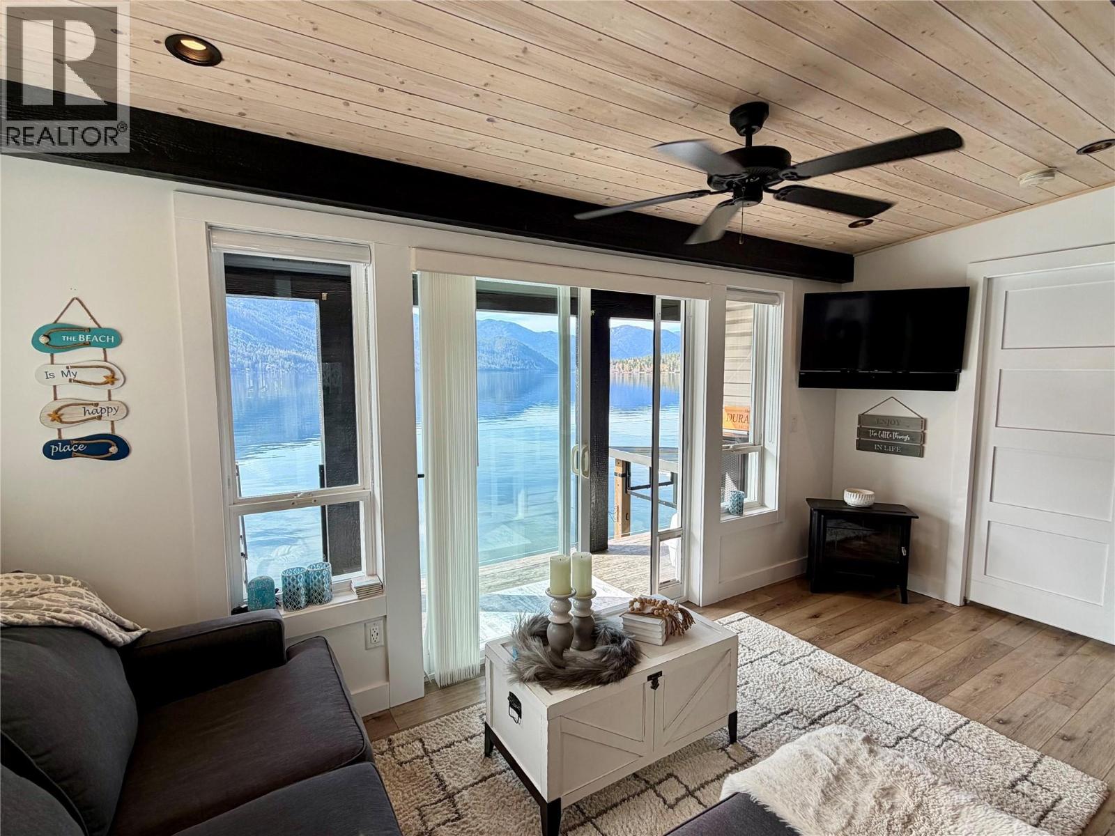 3127 East Lake Drive, Christina Lake, British Columbia  V0H 1H2 - Photo 15 - 10383112