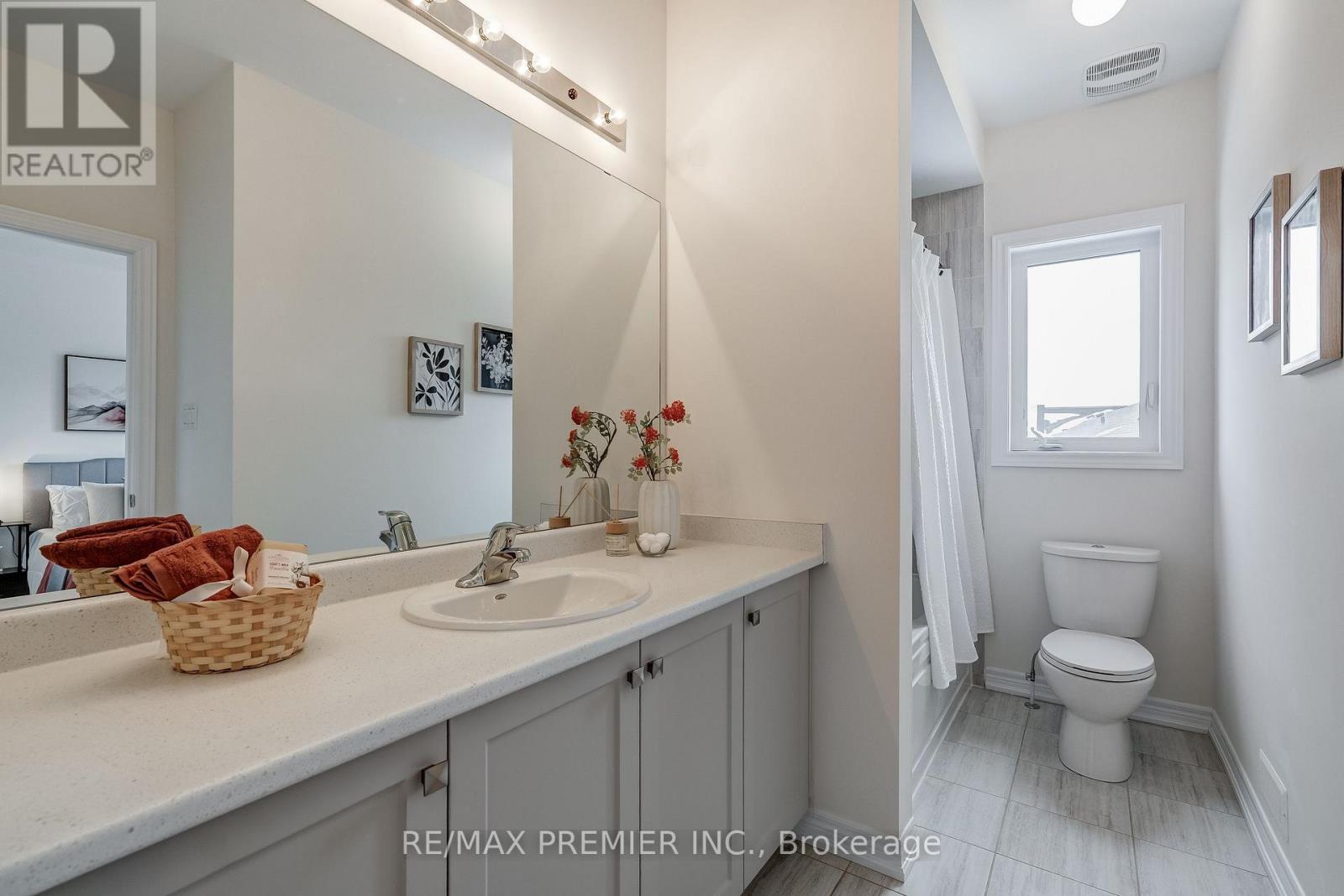 223 Fallharvest Way, Whitchurch-Stouffville, Ontario  L4A 5C2 - Photo 46 - N12843204