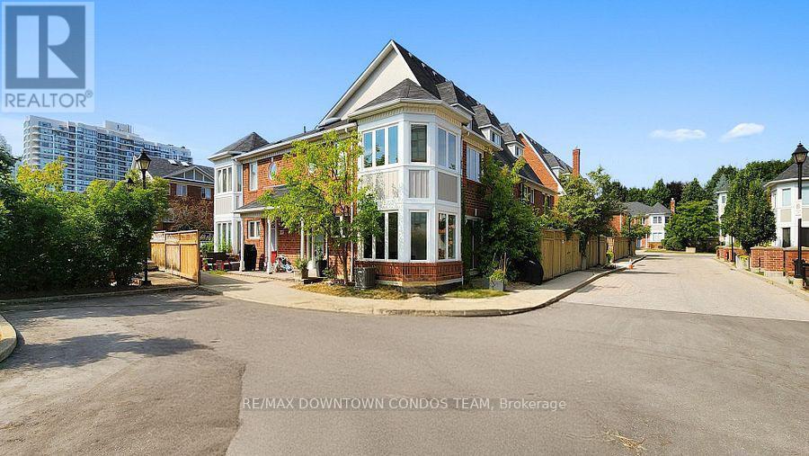 154 - 18 Clark Avenue W, Vaughan, Ontario  L4J 8H1 - Photo 3 - N12990180