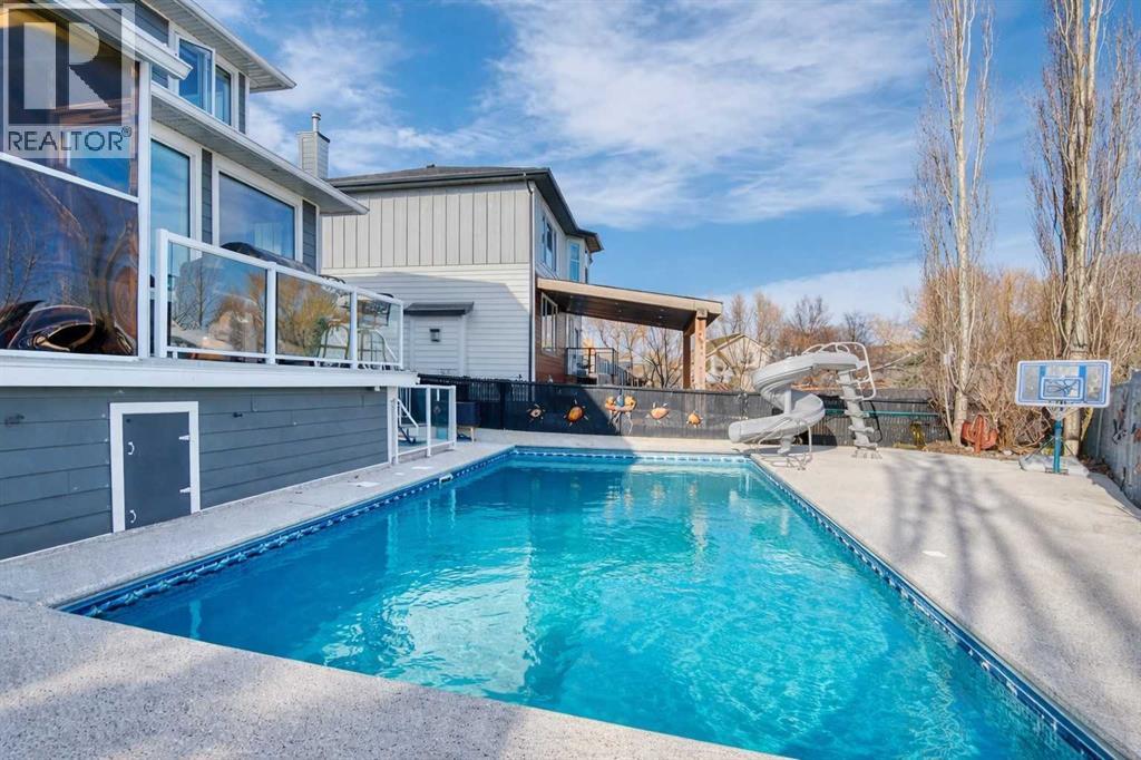 392 Rainbow Falls Way, Chestermere, Alberta  T1X 1S6 - Photo 8 - A2293151