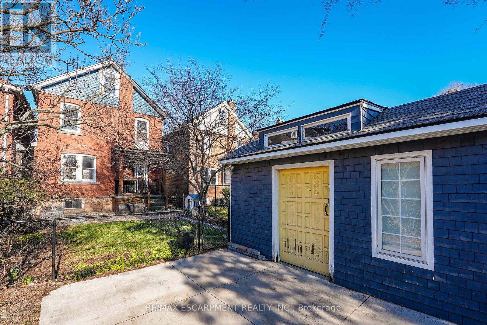 207 Edgemont Street S, Hamilton (Delta), Ontario  L8K 2J1 - Photo 30 - X12977812