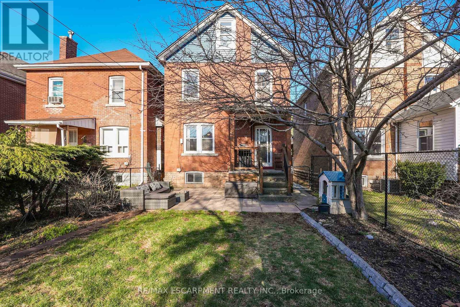 207 Edgemont Street S, Hamilton (Delta), Ontario  L8K 2J1 - Photo 26 - X12977812