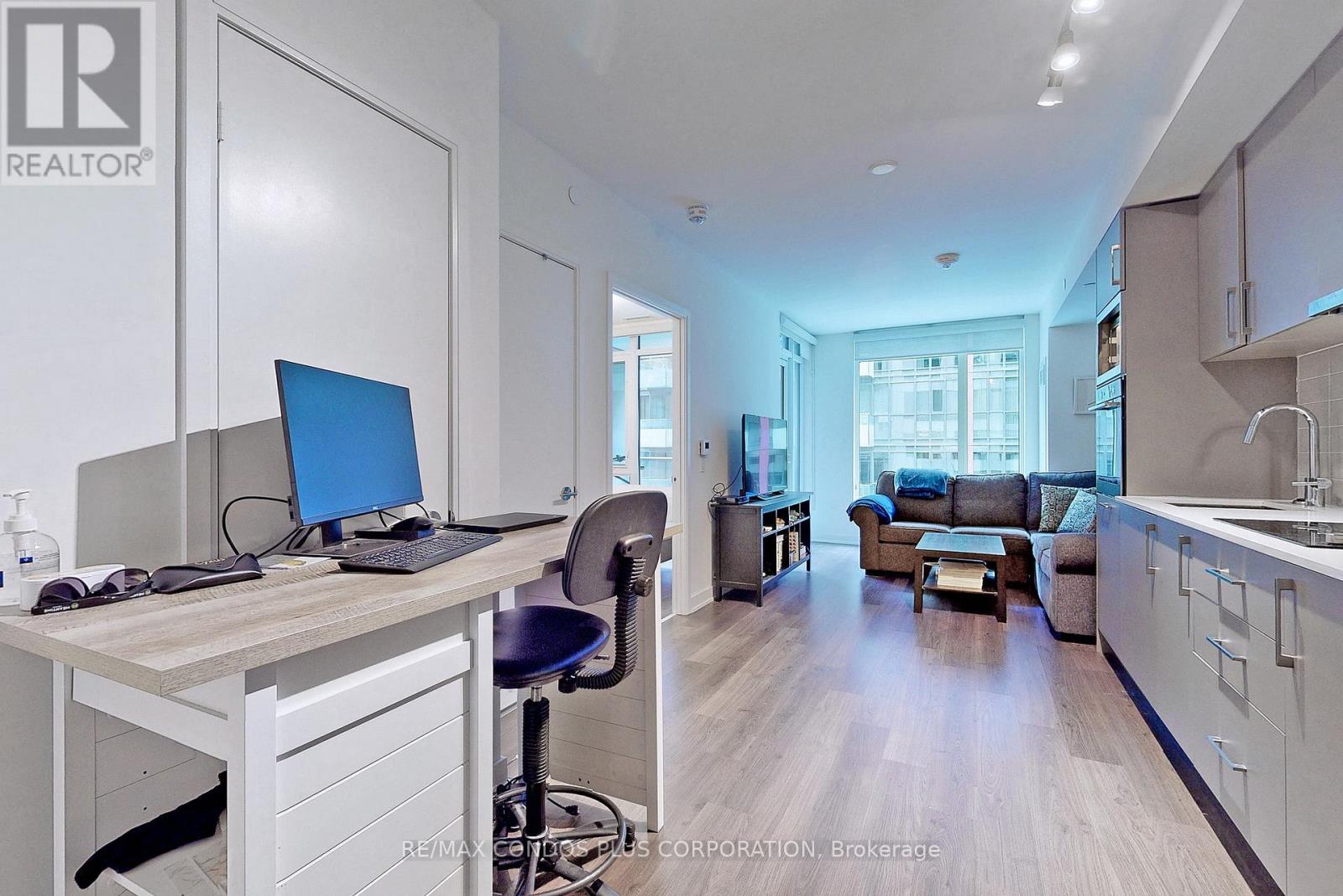 425 - 576 Front Street W, Toronto, Ontario  M5V 0P8 - Photo 10 - C12990508