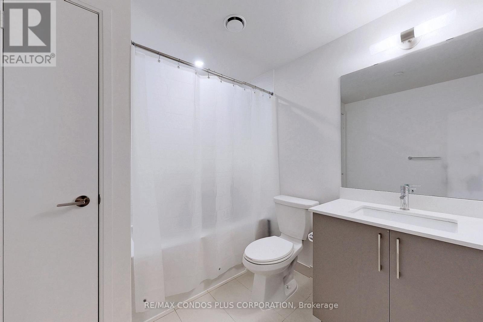 425 - 576 Front Street W, Toronto, Ontario  M5V 0P8 - Photo 22 - C12990508