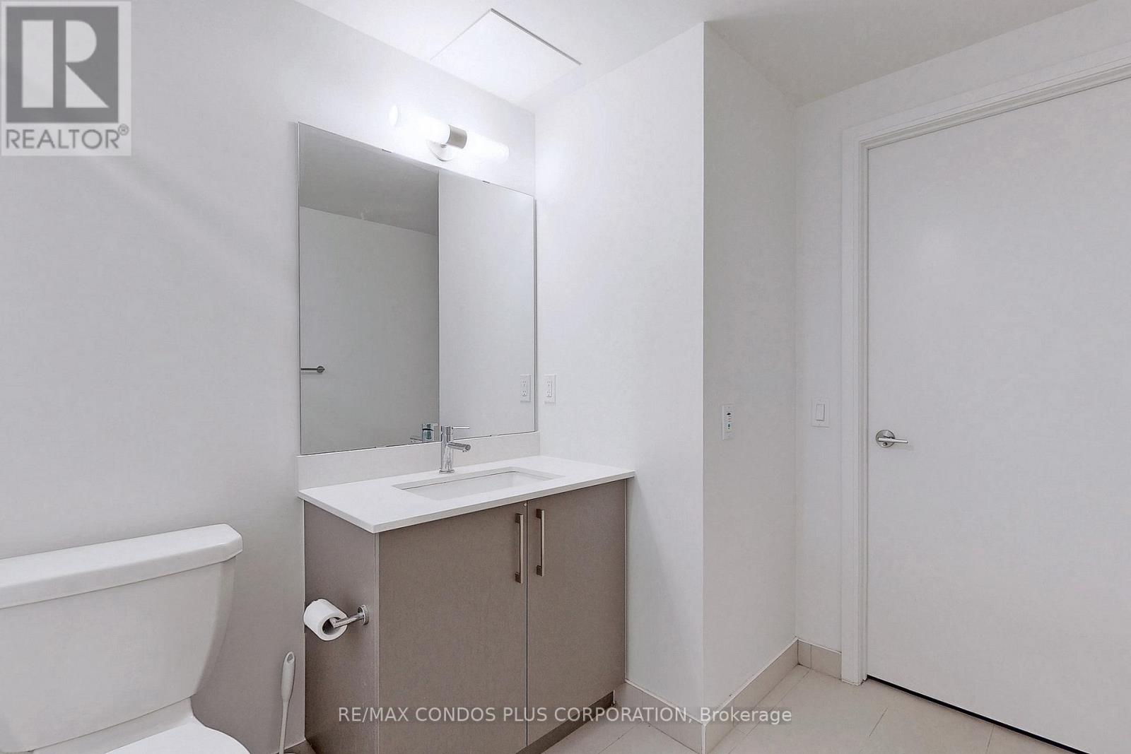 425 - 576 Front Street W, Toronto, Ontario  M5V 0P8 - Photo 23 - C12990508