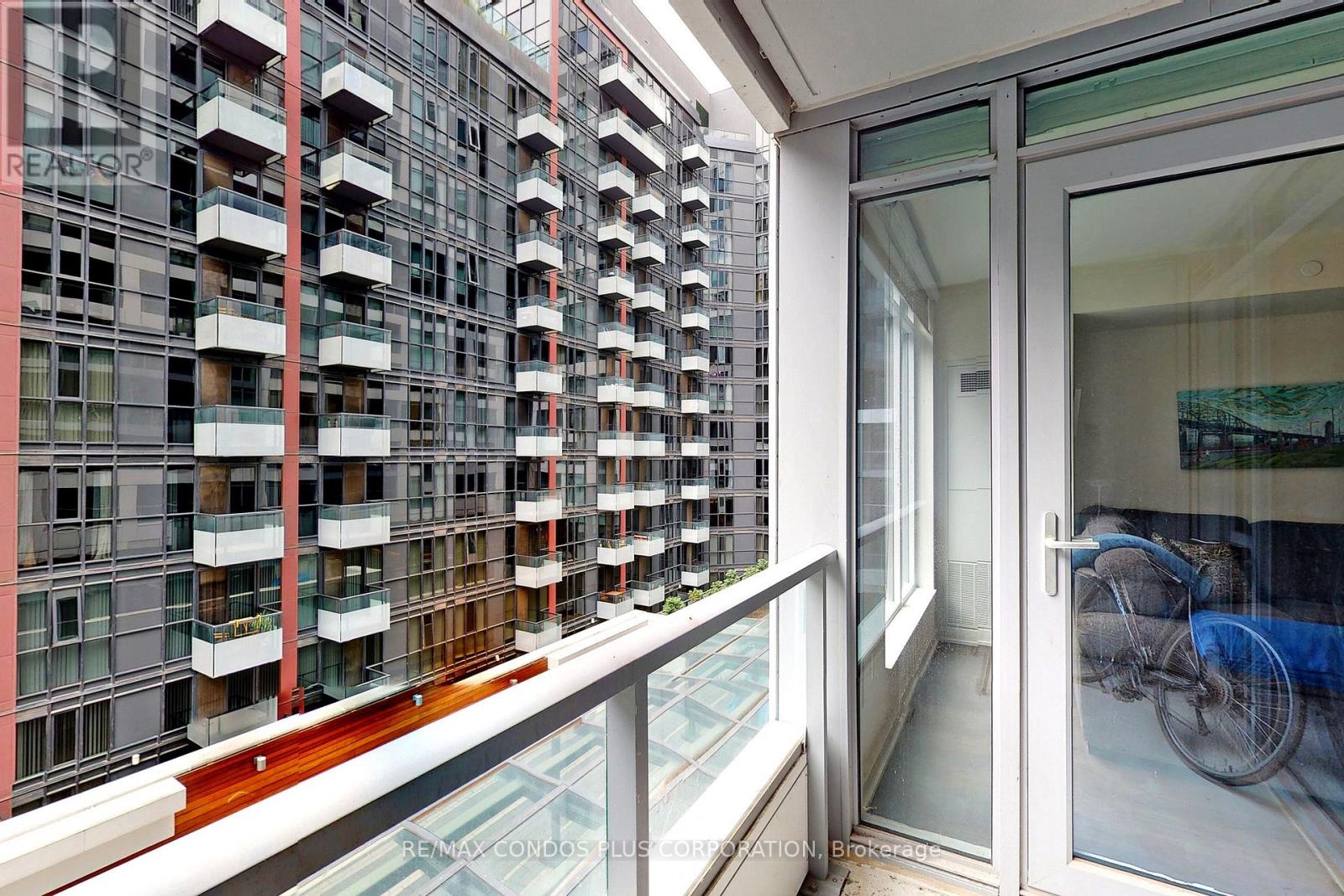 425 - 576 Front Street W, Toronto, Ontario  M5V 0P8 - Photo 27 - C12990508