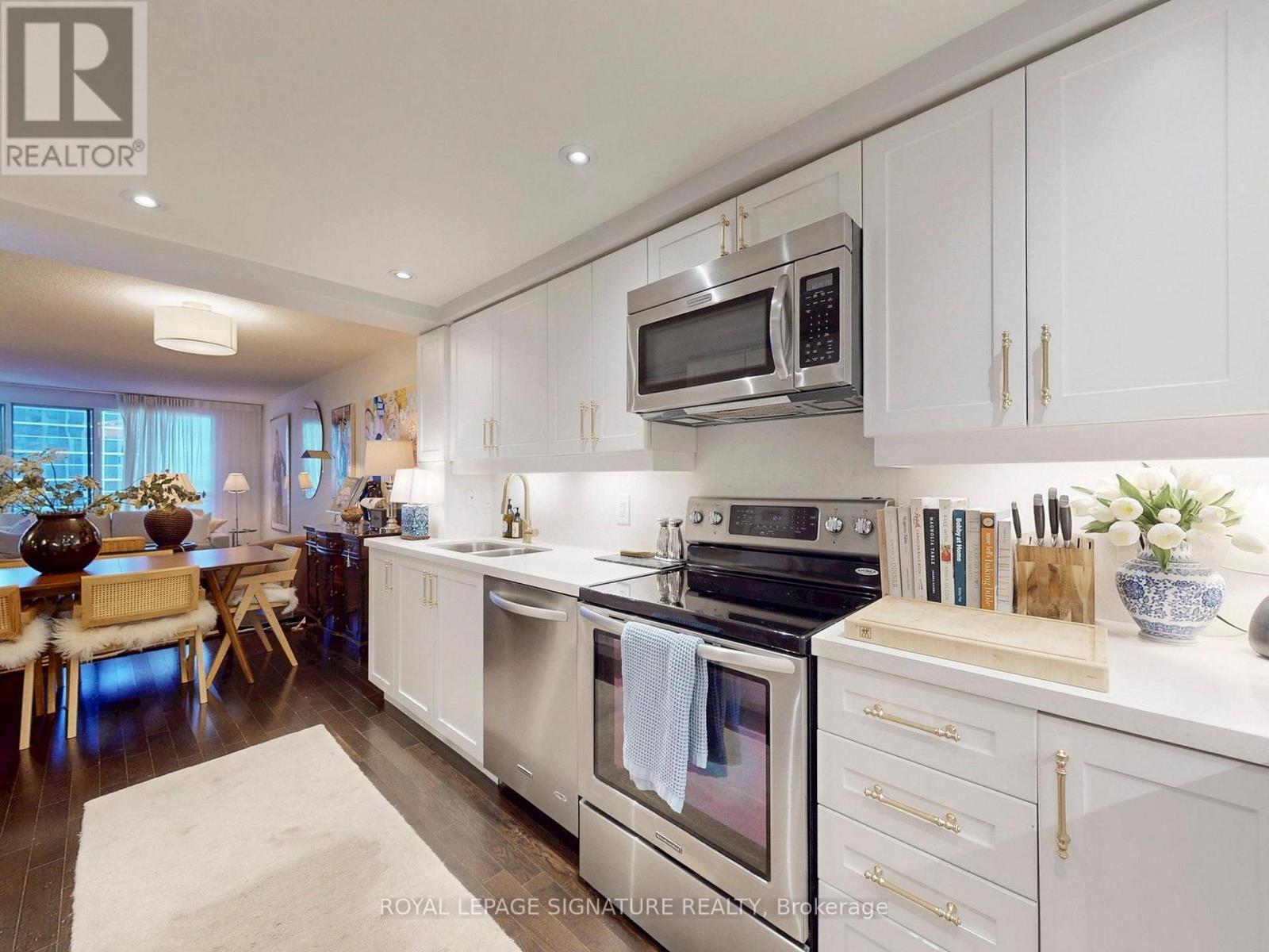 906 - 18 Hollywood Avenue, Toronto, Ontario  M2N 6P5 - Photo 14 - C12990552