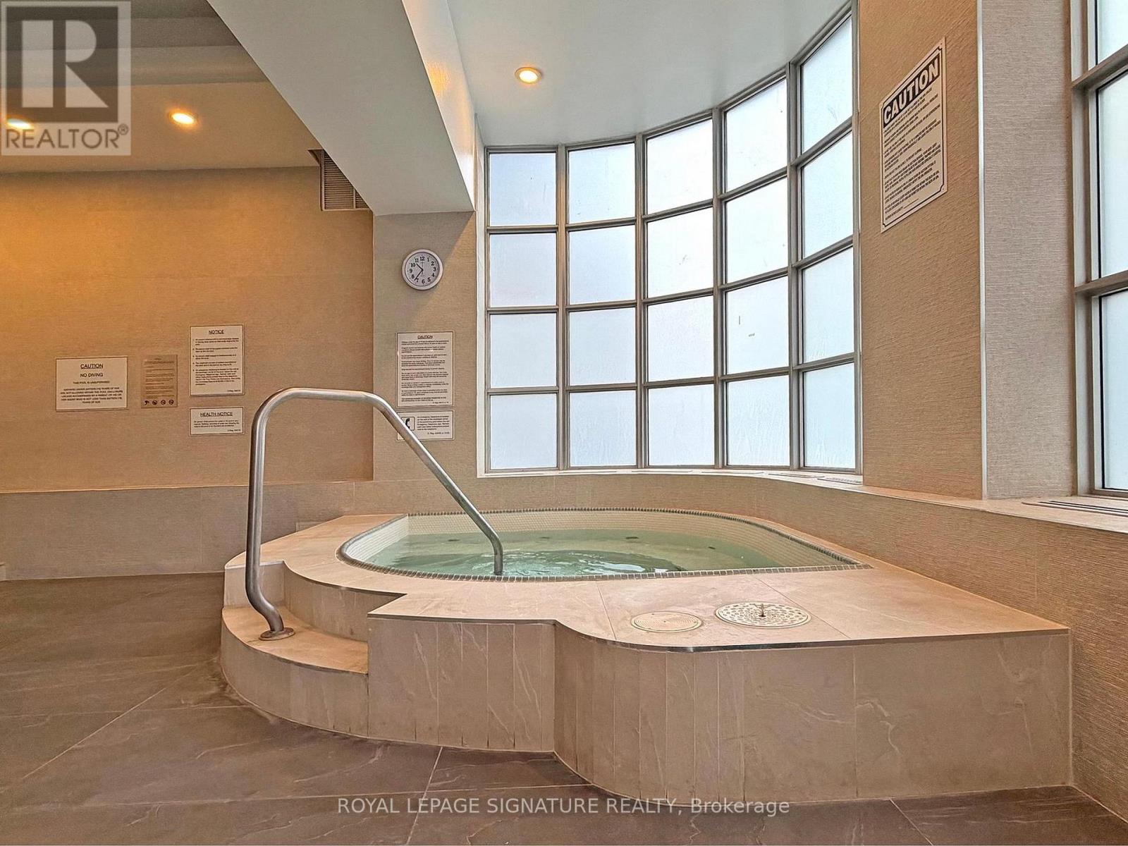 906 - 18 Hollywood Avenue, Toronto, Ontario  M2N 6P5 - Photo 31 - C12990552