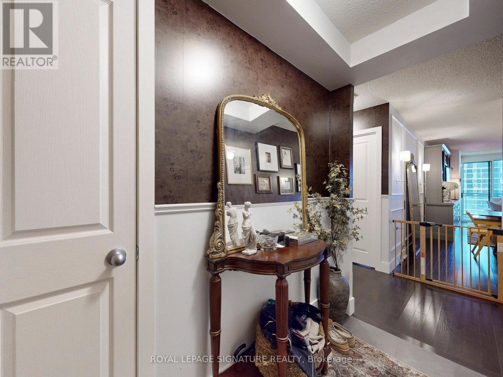 906 - 18 Hollywood Avenue, Toronto, Ontario  M2N 6P5 - Photo 4 - C12990552