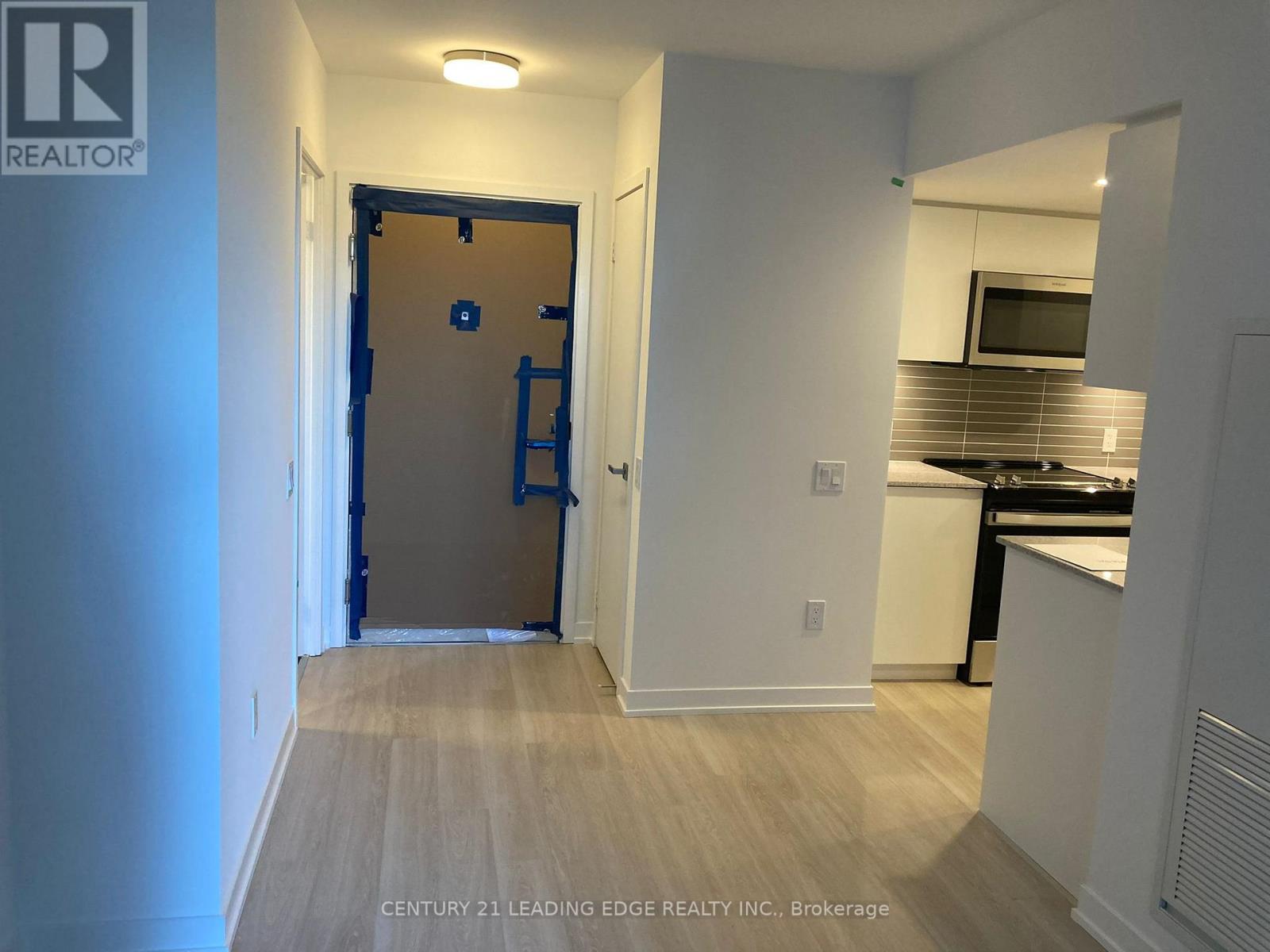 521 - 500 Wilson Avenue, Toronto, Ontario  M3H 0E5 - Photo 2 - C12990620